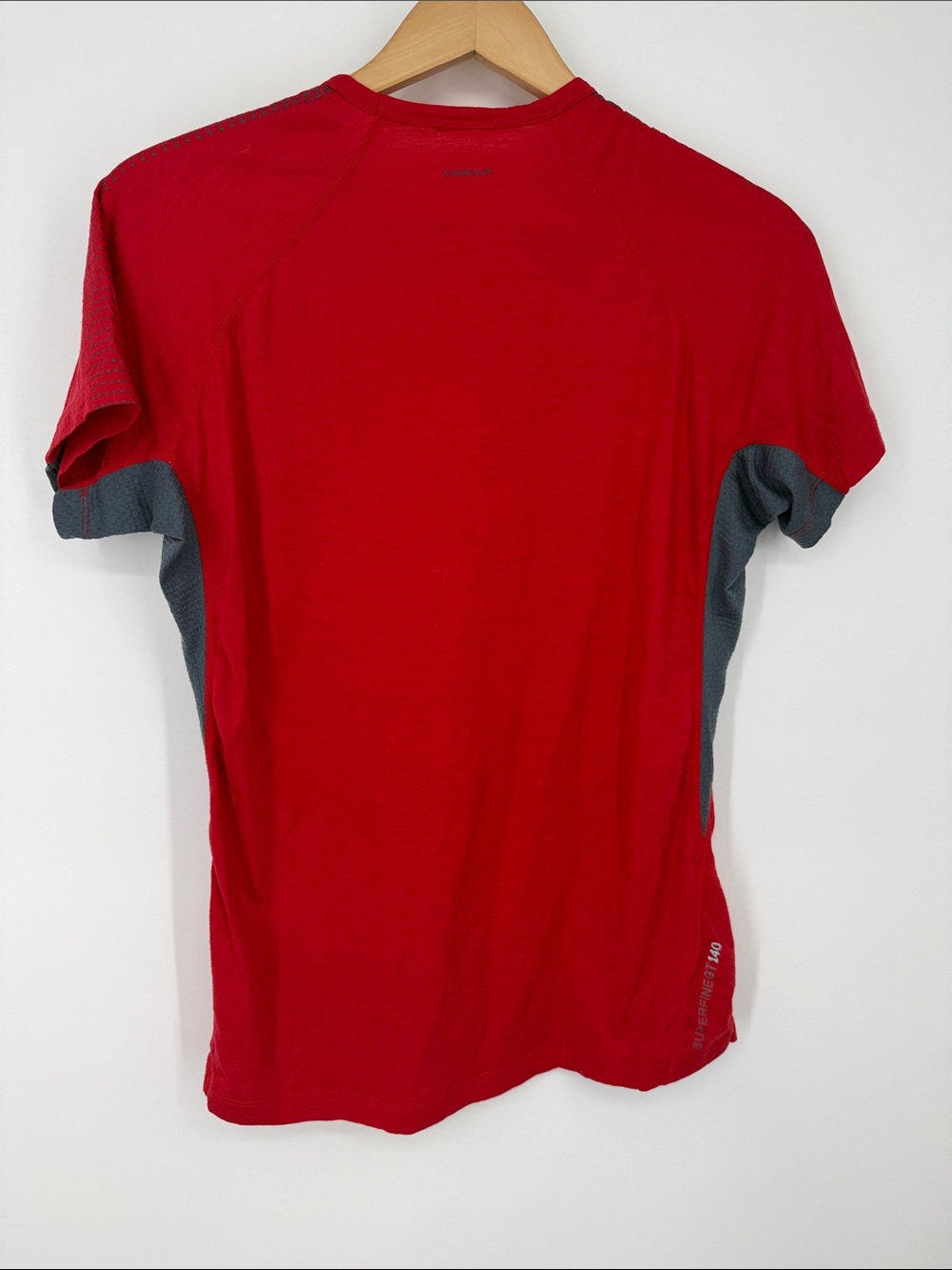 Icebreaker Men's Athletic Crew Neck Shirt - Picture 2 of 7